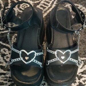 Elegant Black Heart Chain Sandals